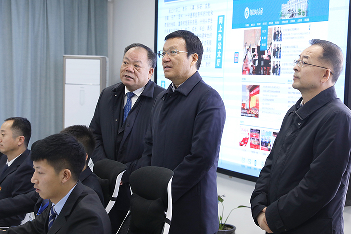 1571982347081080949.jpg 2V4A4730.jpg