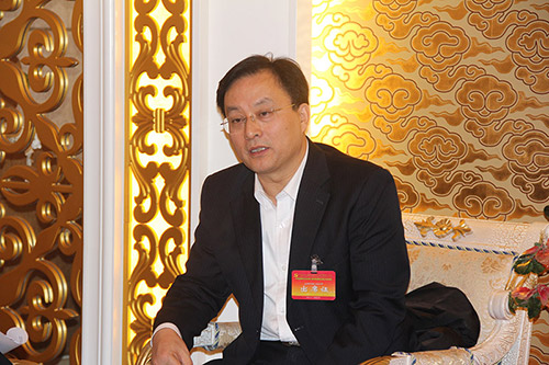 焦亦民(自治区纪委委员,乌鲁木齐市委副书记,纪委书记,政法委书记)