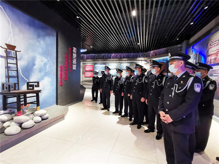 全区各级纪检监察机关推动警示教育走深走实