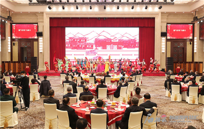 自治区举行2022年春节团拜会